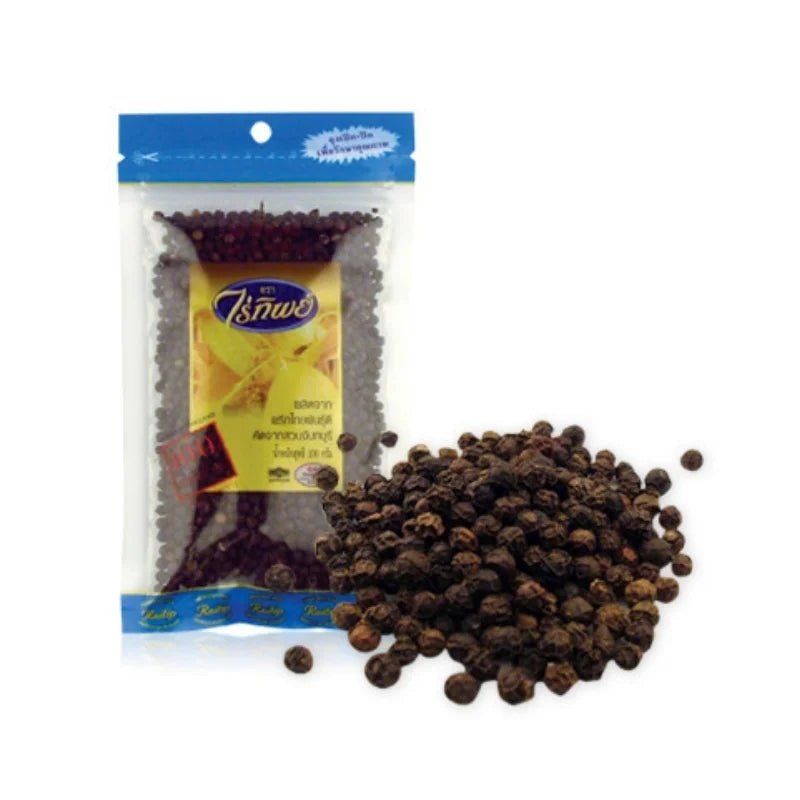 Raitip whole black peppercorns, aromatic pepper spice, 100g pack isolated on white background