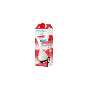 Meiji whipping cream, rich dairy cream for cooking and baking, 946ml carton isolated on white background