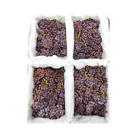 Red Globe Grapes No Label (Total Weight Including Basket 4.8kg)
