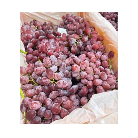 Seedless Red Grapes Orange Basket (Total Weight Including Basket 6kg)