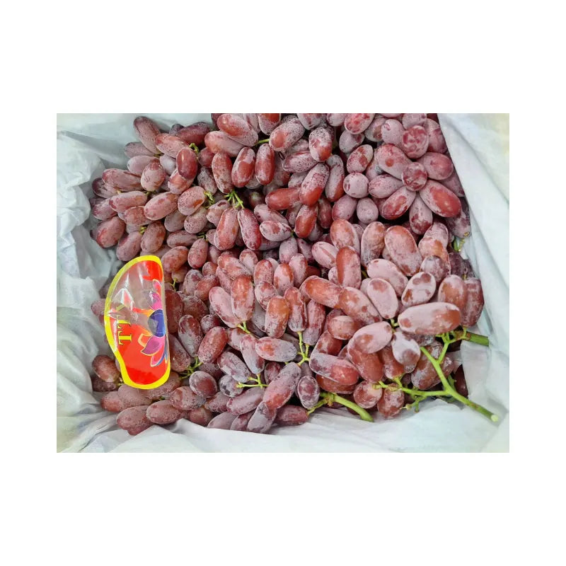 TTY Seedless Red Grapes (Total Weight Including Basket 4.5kg)