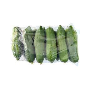 Fresh Thai green papaya, firm unripe papaya, 5kg bulk pack isolated on white background