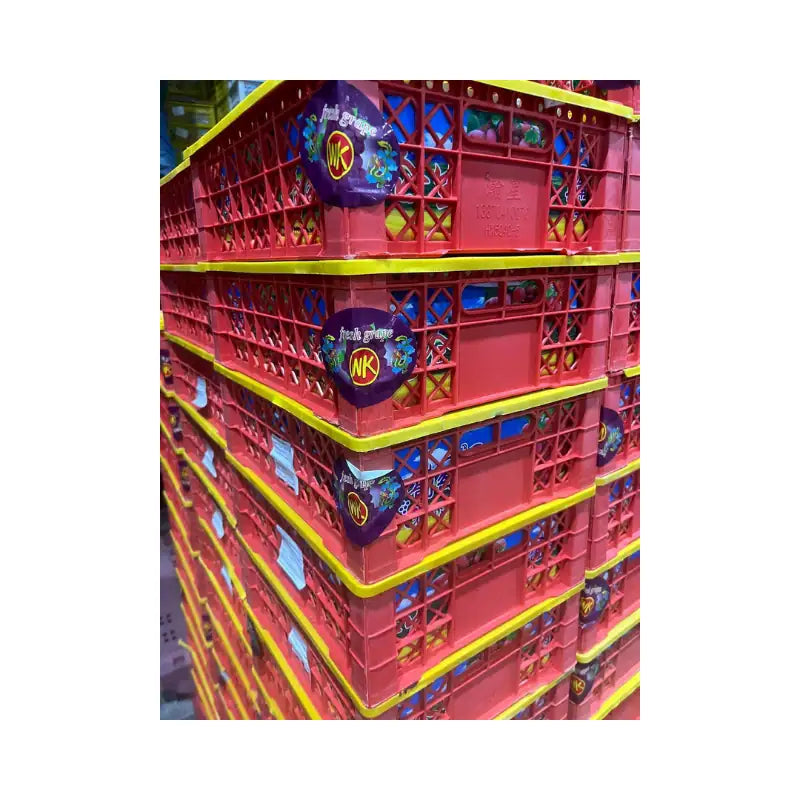 WK Brand Seedless Red Grapes (Total Weight Including Basket 4.8kg)