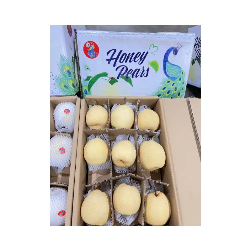 White Box Peacock Brand Honey Pear Size 45